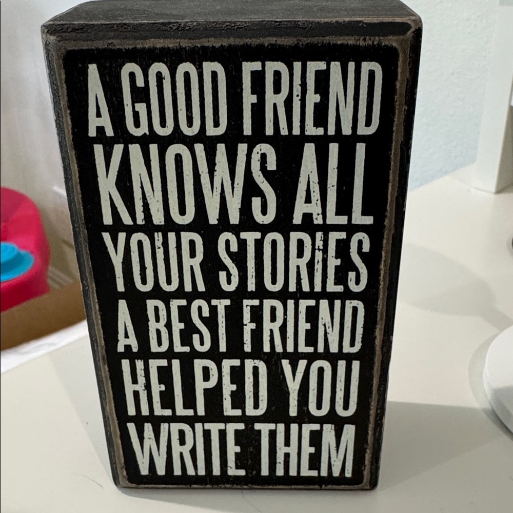 Meet your Posher, Joelle